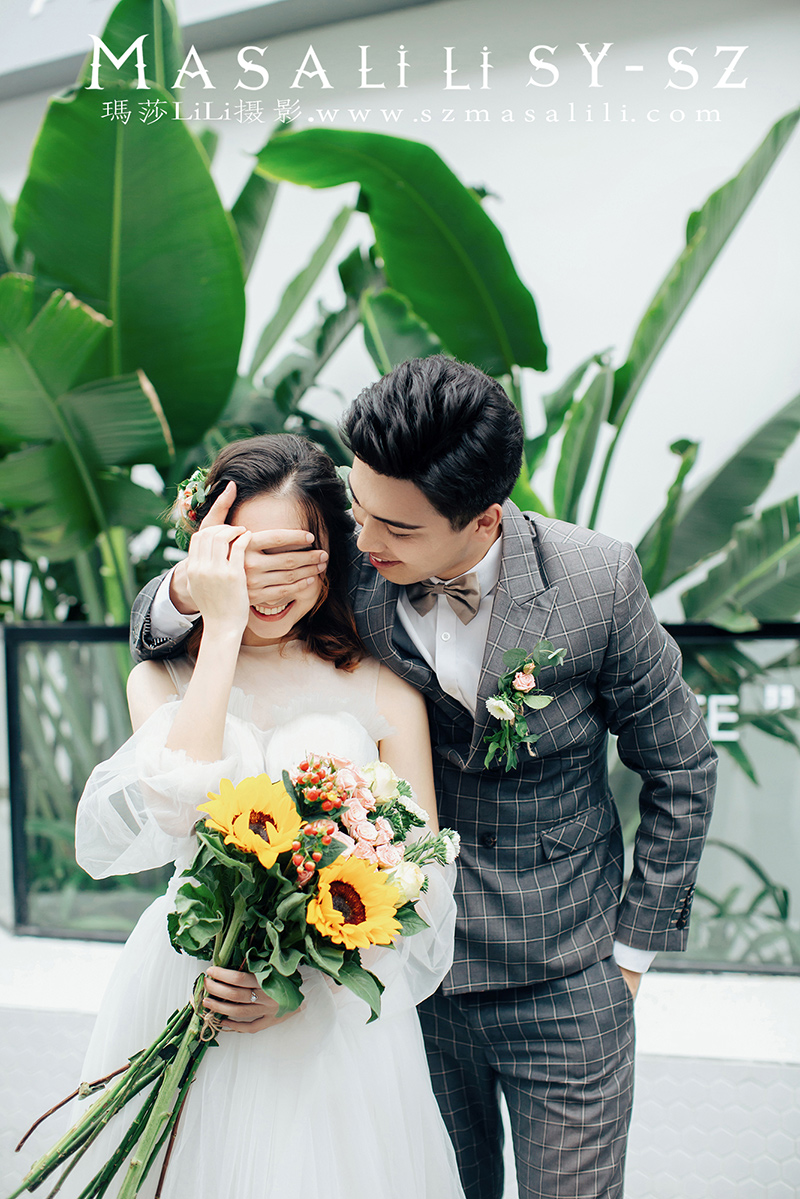 买先生夫妇幸福浪漫婚纱照                      深圳玫瑰小镇摄影基地瑪莎莉莉婚纱摄影工作室玛莎莉莉出品 