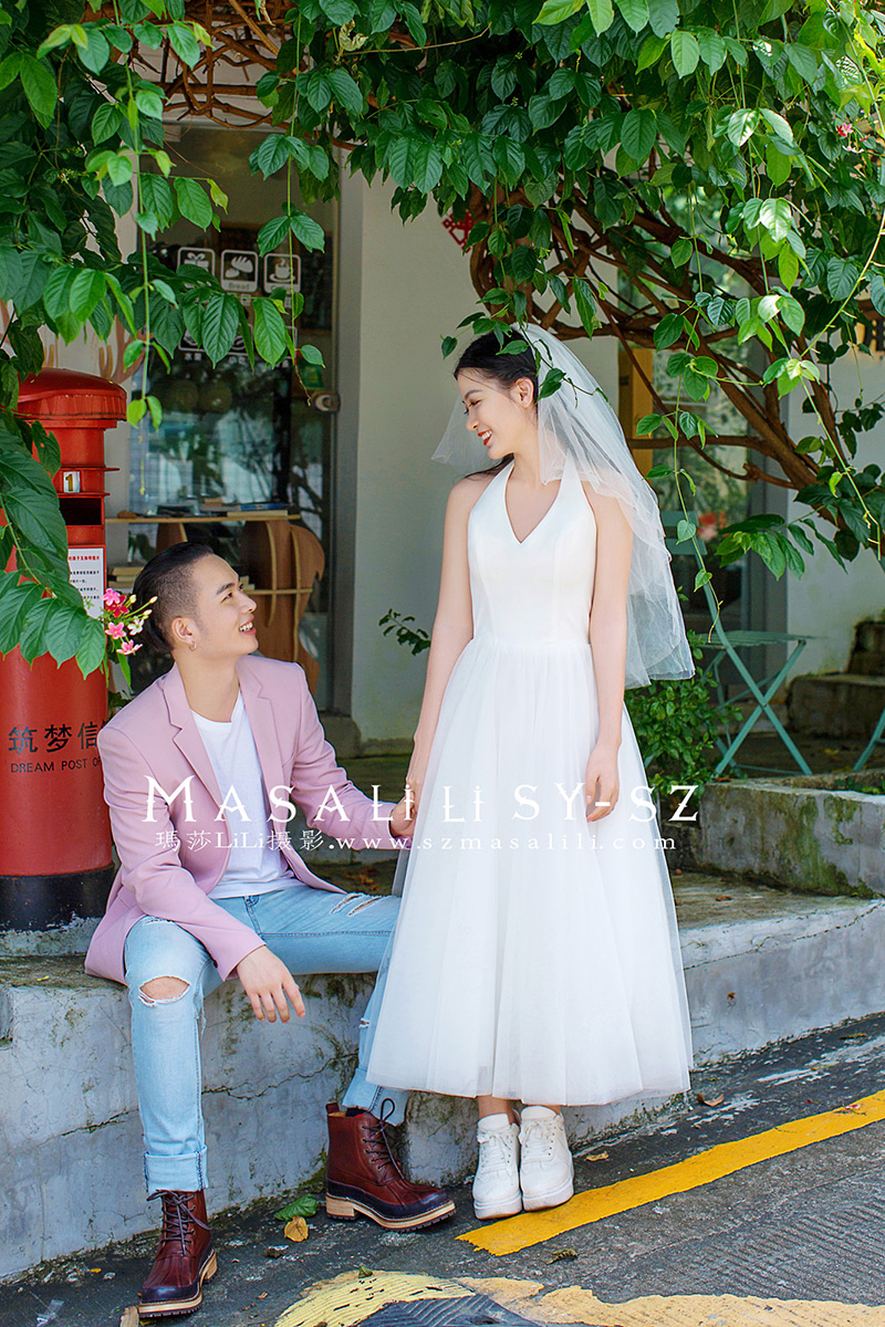 杨先生&小玉夫妇街拍小清新婚纱照                        深圳婚纱摄影工作室玛莎莉莉摄影出品