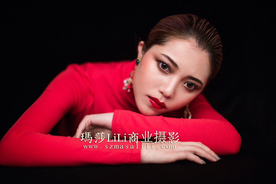 时尚形象照                                   深圳创意形象照企业老总形象照摄影
