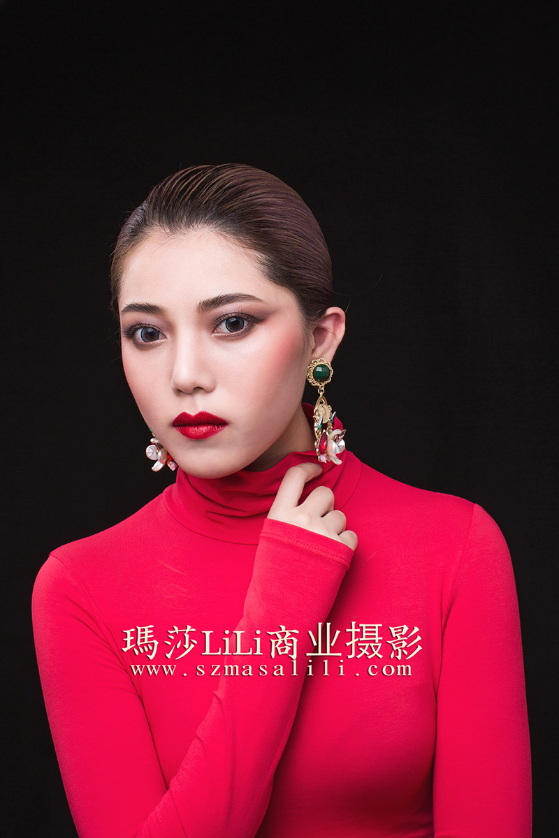 时尚形象照                                   深圳创意形象照企业老总形象照摄影