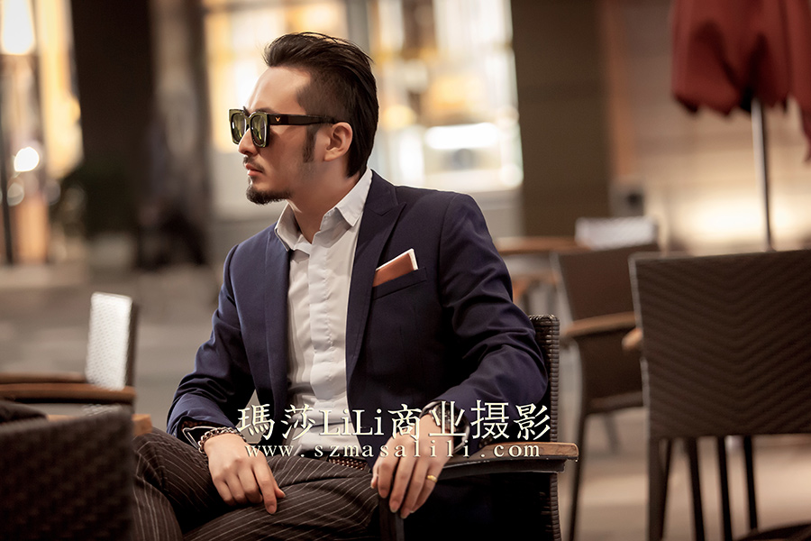 时尚设计师定制形象照                      专业形象照拍摄深圳