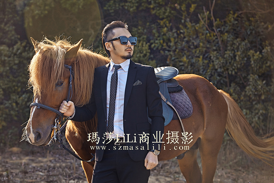 时尚设计师定制形象照                      专业形象照拍摄深圳