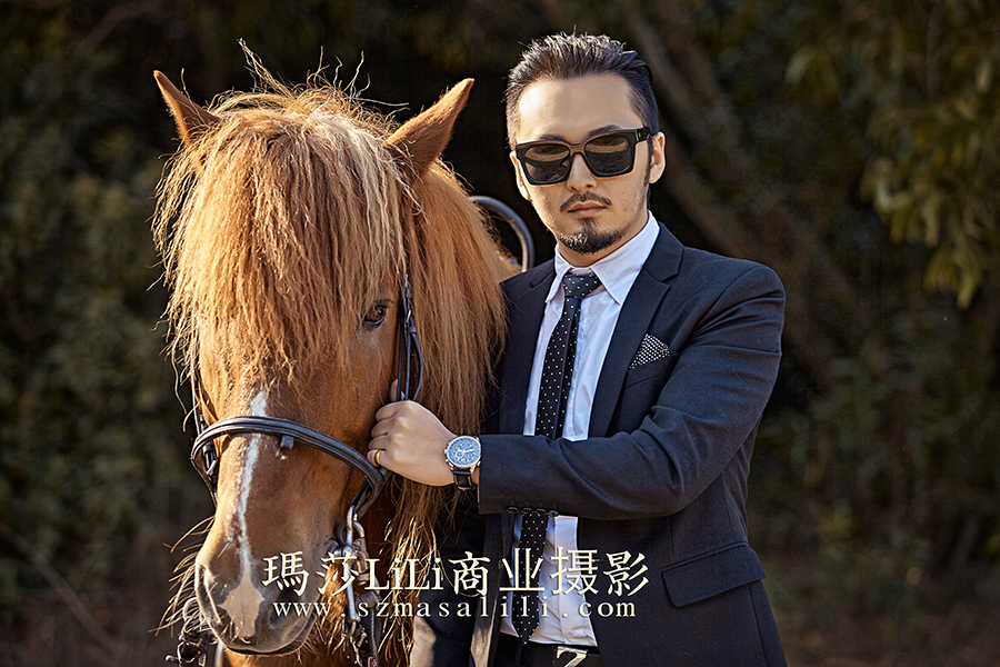 时尚设计师定制形象照                      专业形象照拍摄深圳