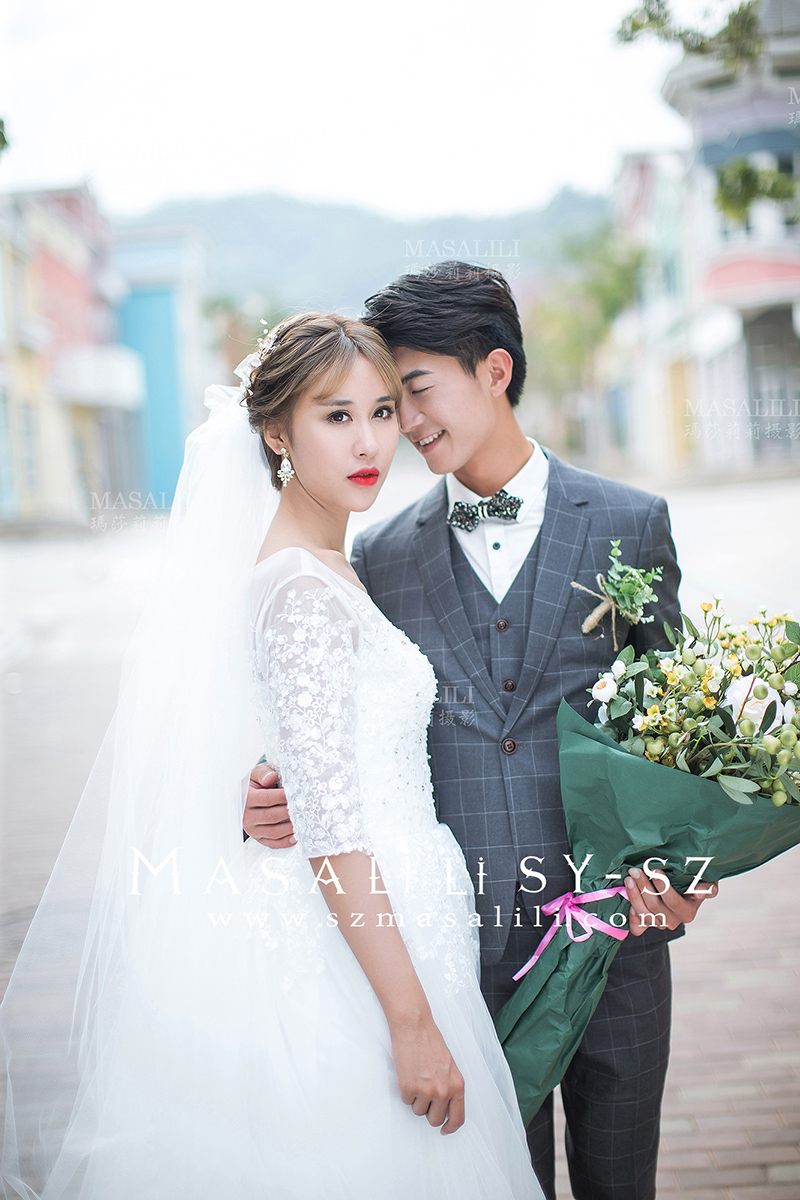 江小姐&李先生夫妇                                  欧式简约婚纱照