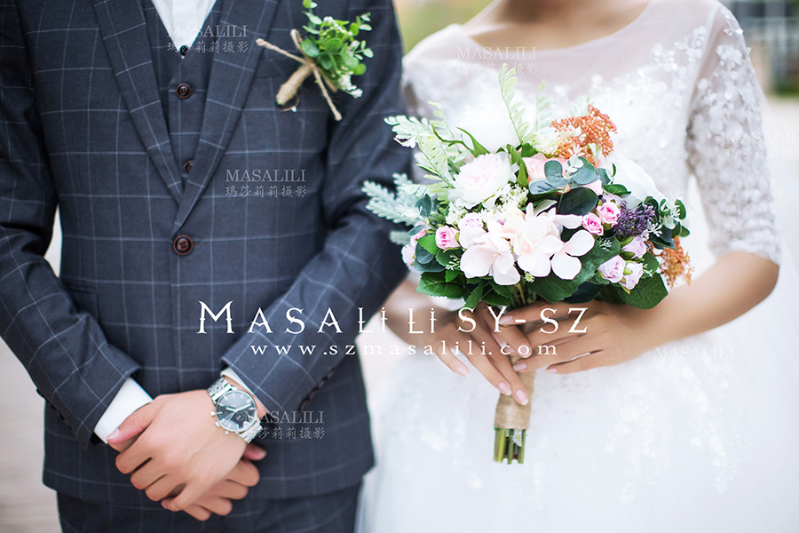 江小姐&李先生夫妇                                  欧式简约婚纱照