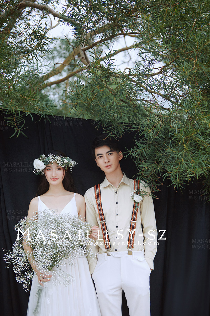 蔡先生夫妇幸福浪漫婚纱照
