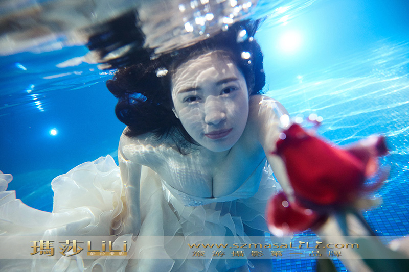 侯生张小姐 西冲马场 水下婚纱照 