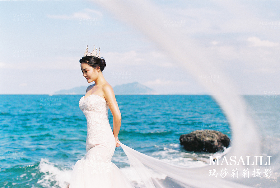 王小姐夫妇      电影胶片婚纱照