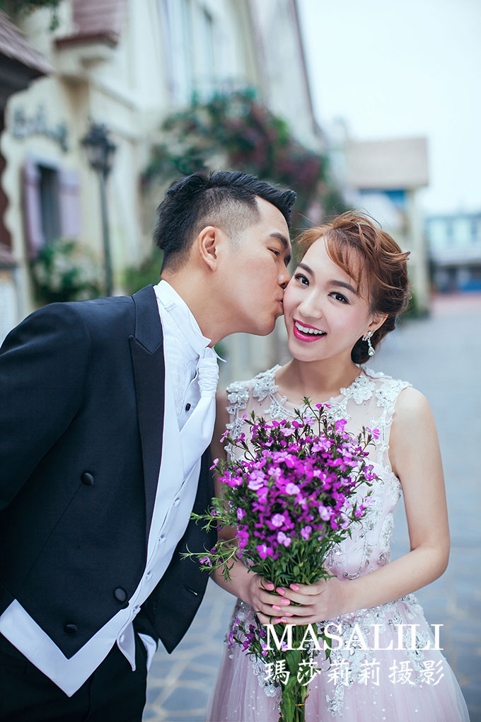 宋先生&谭小姐夫妇欧洲城堡婚纱照                                                                                                                                     玫瑰小镇海景婚纱照