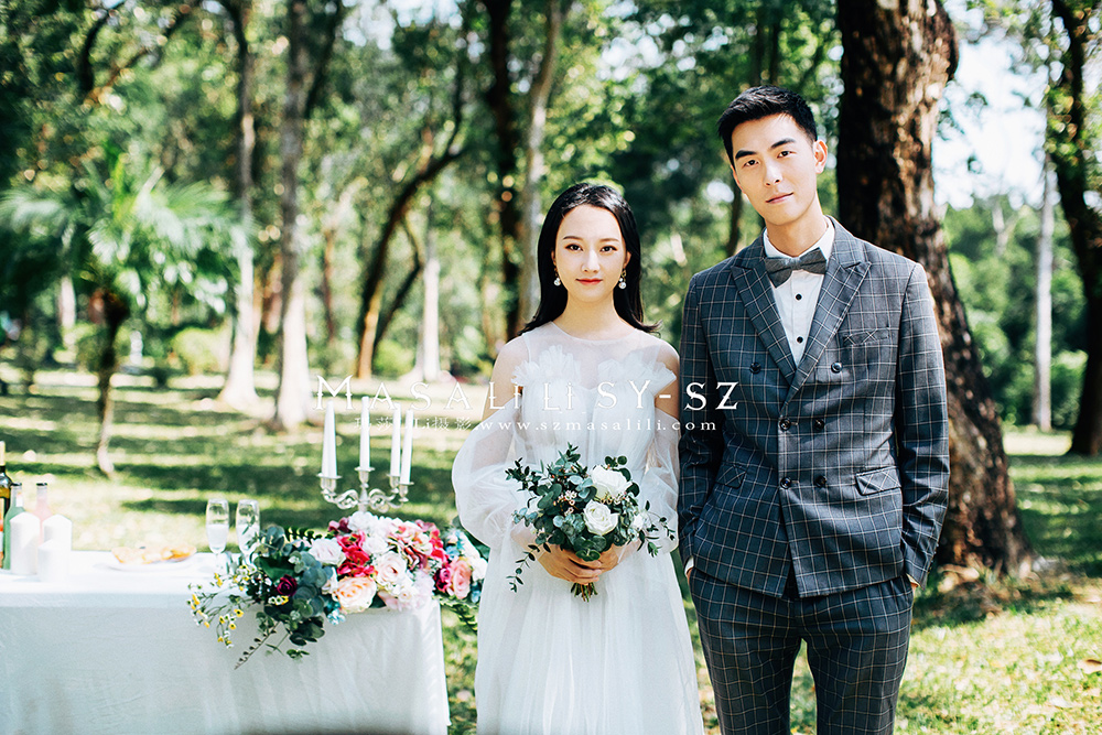 林小姐夫妇唯美森系婚纱照