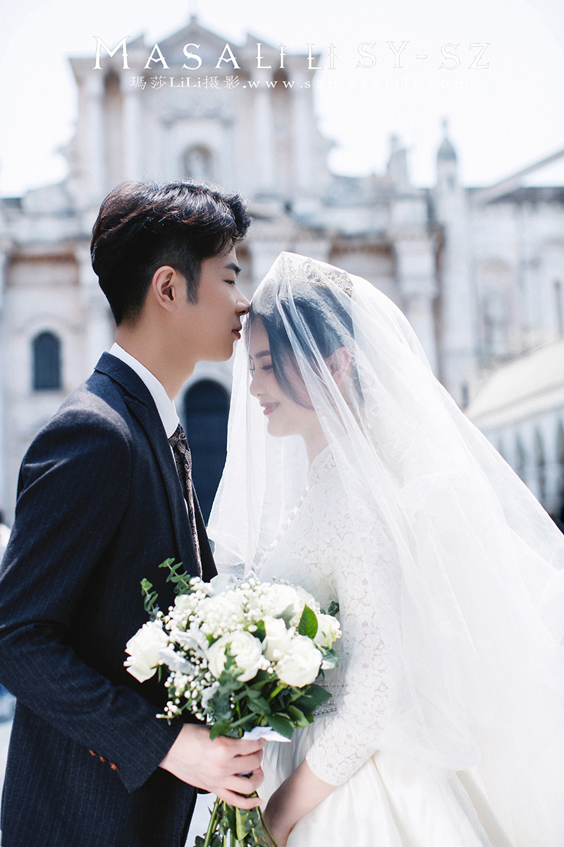 李先生&王小姐夫妇玫瑰小镇欧式城 海景森系小清新婚纱照