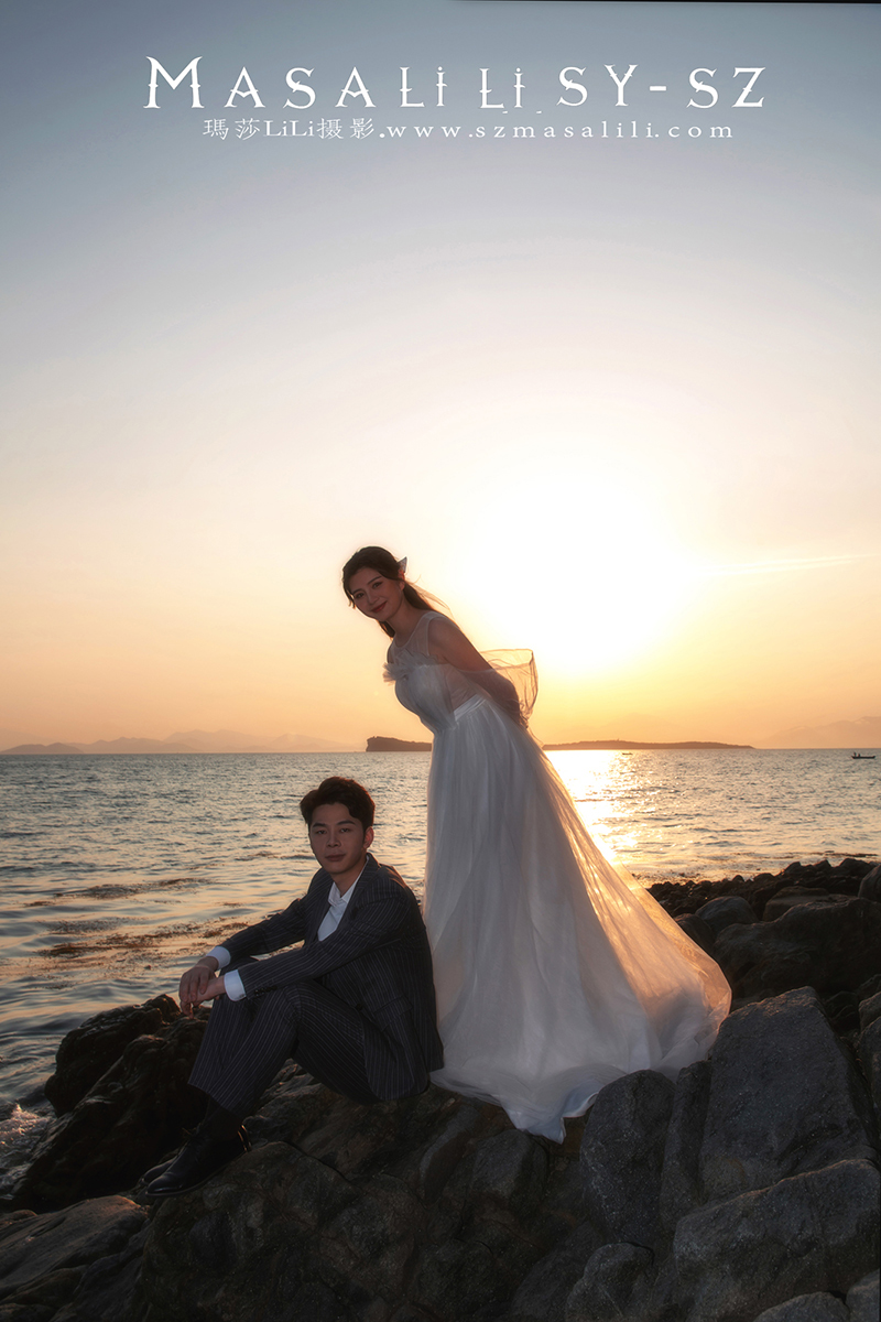 李先生&王小姐夫妇玫瑰小镇欧式城 海景森系小清新婚纱照