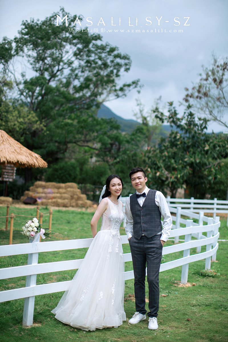 林先生&李小姐夫妇深圳牧场羊驼北欧教堂婚纱照