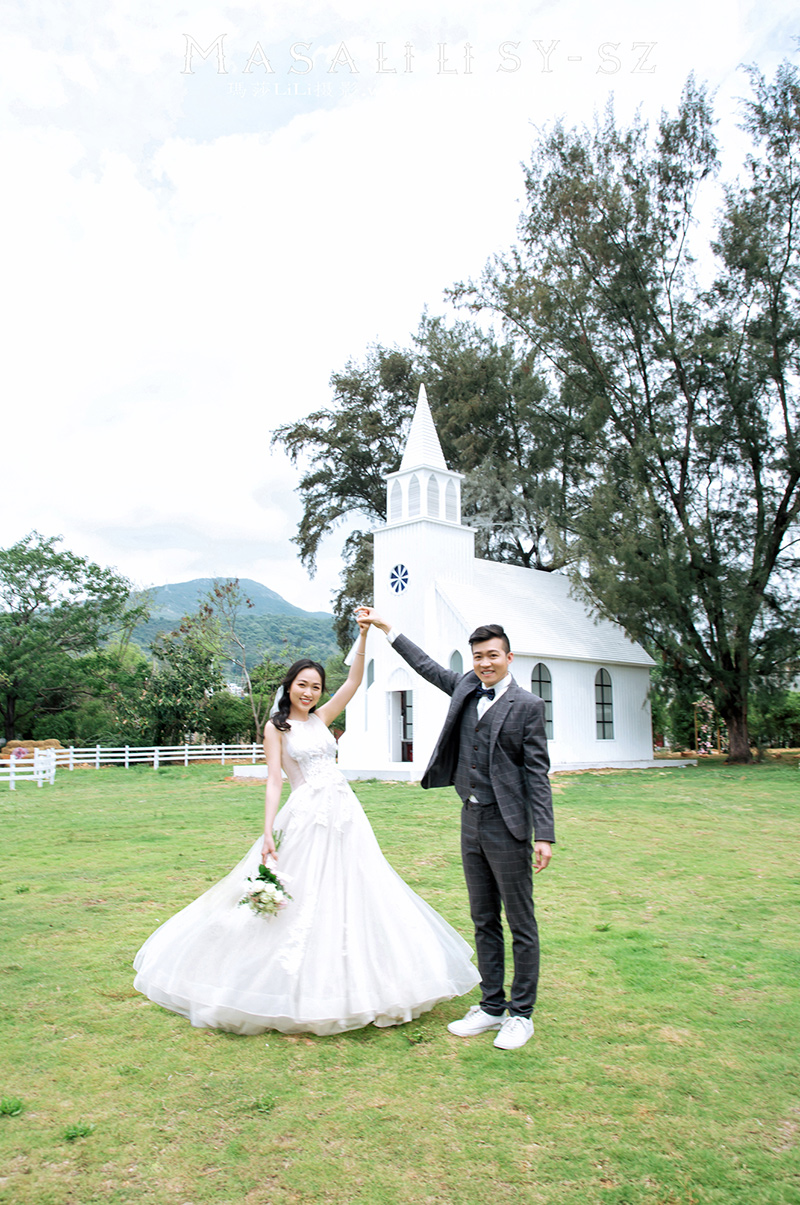 林先生&李小姐夫妇深圳牧场羊驼北欧教堂婚纱照