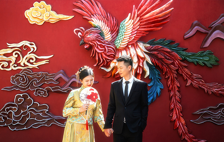 吴小姐夫妇浪漫海景古装婚纱照                       深圳婚纱摄影工作室