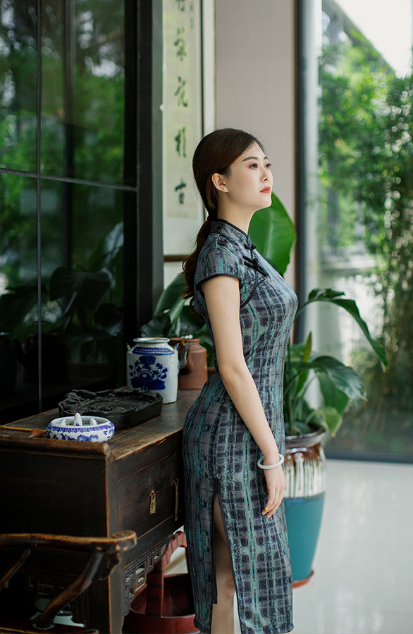 李小姐               甘坑古镇旗袍写真