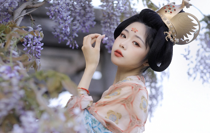 唐小姐i汉服写真                    深圳古风写真馆